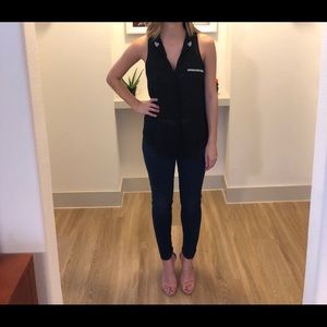 Guess Sleeveless Collared Shirt